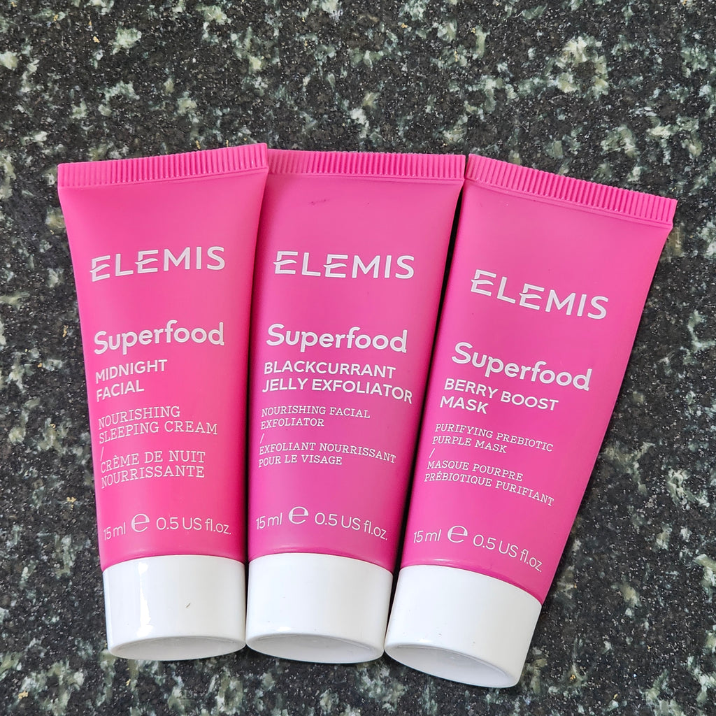 Her Şey Dahil Elemis Cilt Bakım Temel Seti 10 Parça | Elegancia Kıbrıs