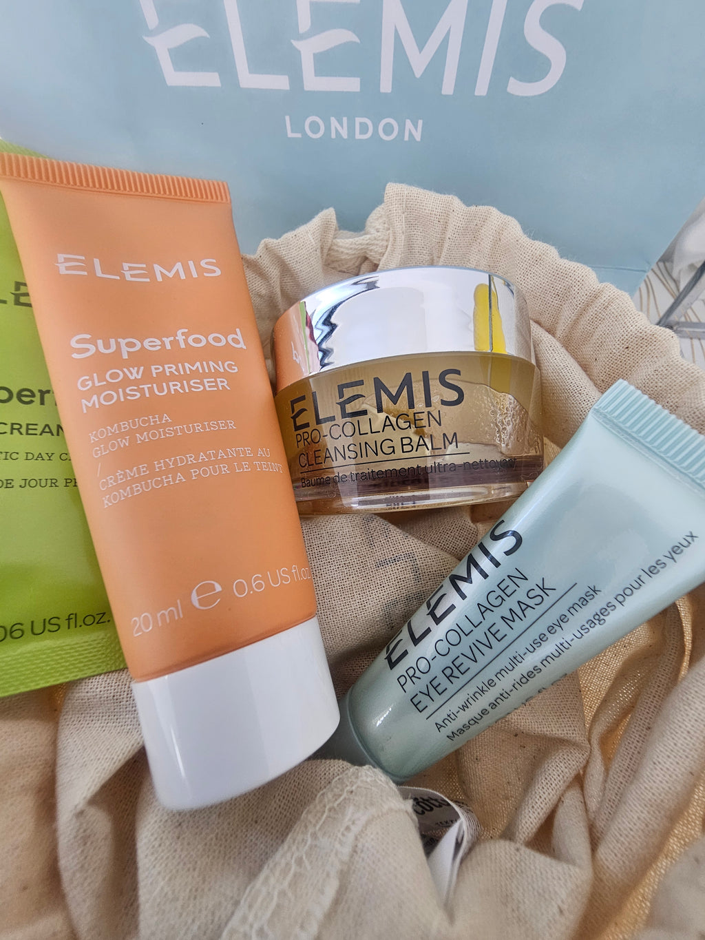 Elemis 4-in-1 Glow & Hydration Bundle | Elegancia Cyprus
