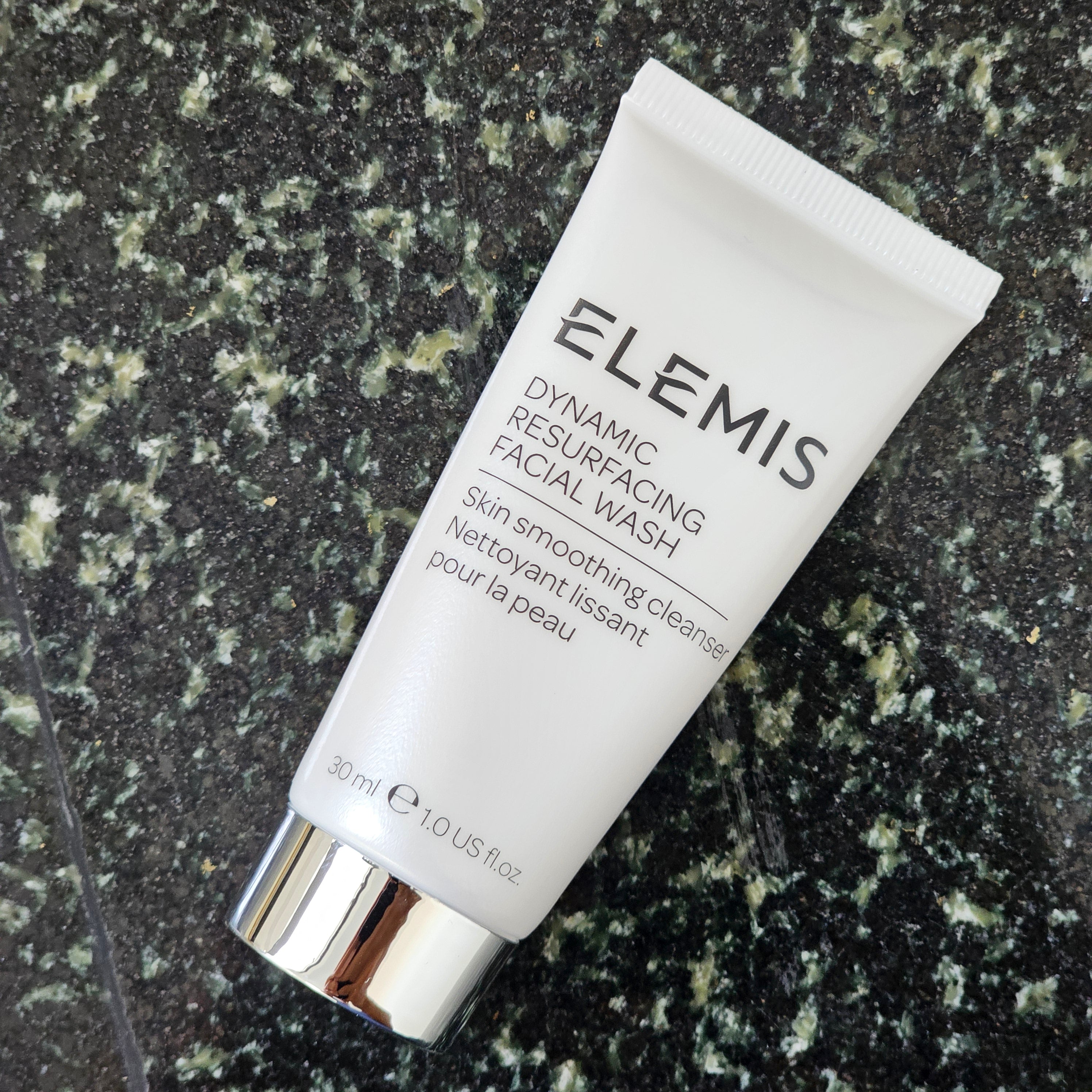 Elemis Dynamic Resurfacing Facial Wash 30ml – gentle exfoliating cleanser for smooth skin