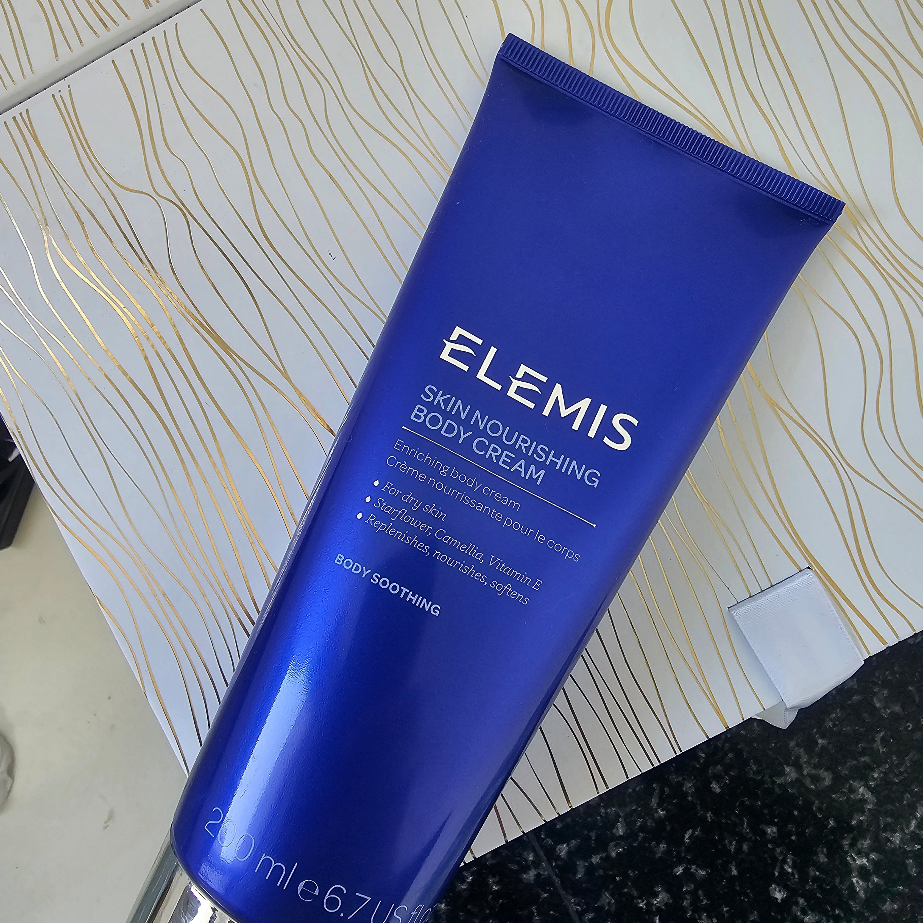 Elemis All-in-One Hydration & Anti-Ageing Bundle (5 Products + Gift) | Elegancia Cyprus